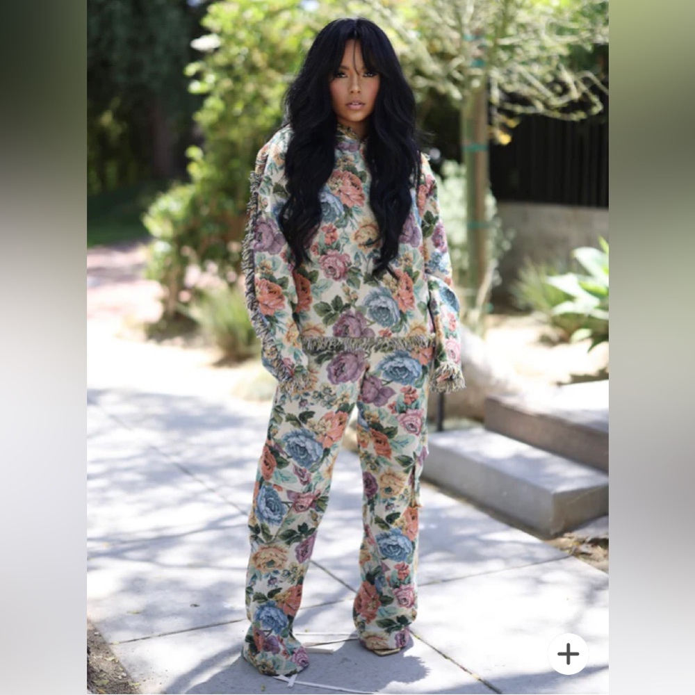 Nichole Lynel Jacquard ROSE Print Pant Set
